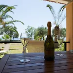 Renata & - Beachfront, Large Garden & Free Parking * バルバティ