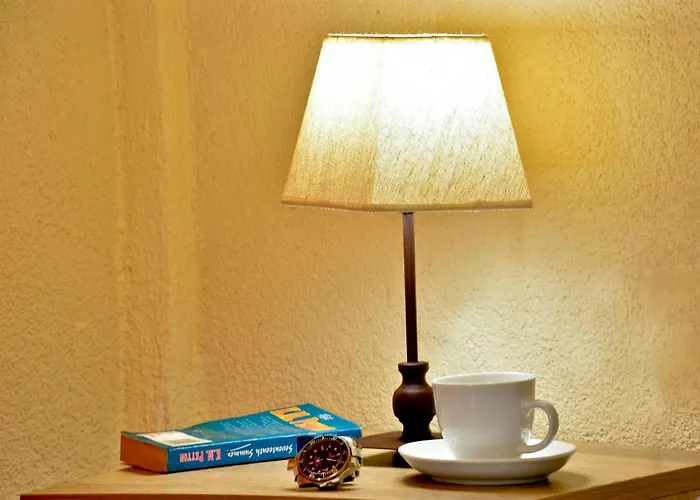 Renata & - Beachfront, Large Garden & Free Parking