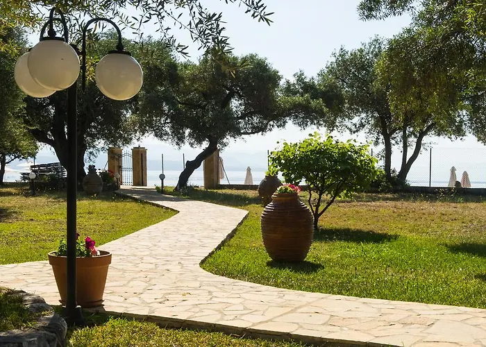 Appartamento Renata & - Beachfront, Large Garden & Free Parking Barbati