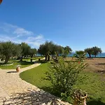 Renata Rooms&studios - Beachfront, Large Garden&free Parking Barbati