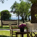 Appartement Renata Rooms&studios - Beachfront, Large Garden&free Parking