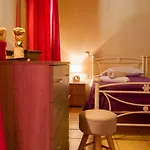 Appartement Renata Rooms&studios - Beachfront, Large Garden&free Parking *
