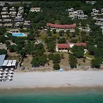 Renata Rooms&studios - Beachfront, Large Garden&free Parking Appartement *