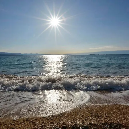 Renata & - Beachfront, Large Garden & Free Parking * בארבאטי