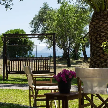Lägenhet Renata & - Beachfront, Large Garden & Free Parking