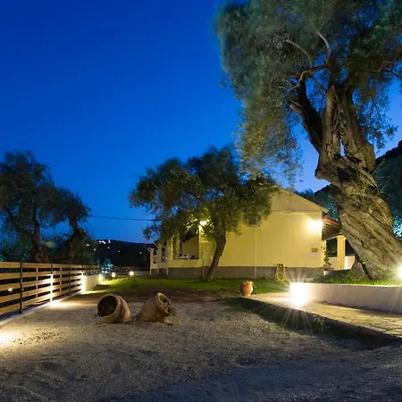 Lägenhet Renata & - Beachfront, Large Garden & Free Parking Barbati